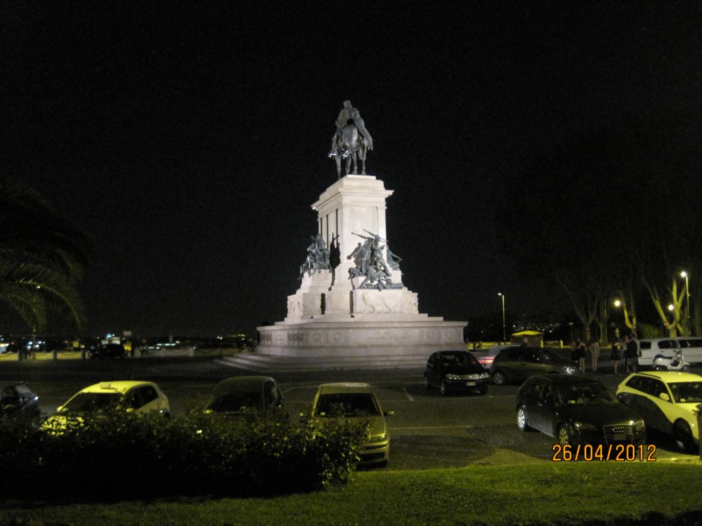 Piazzale Giuseppe Garibaldi torsdag